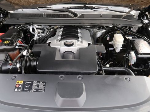 Used 2015 Cadillac Escalade ESV Platinum AWD/4WD image 19