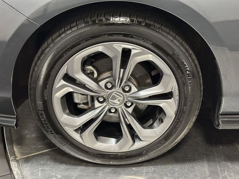 Certified 2023 Honda Accord EX image 18