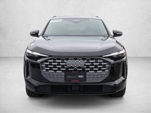 Certified 2025 Audi Q5 Premium w/ Convenience Package AWD/4WD image 2