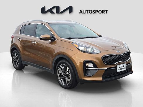 Used 2020 Kia Sportage EX image 3