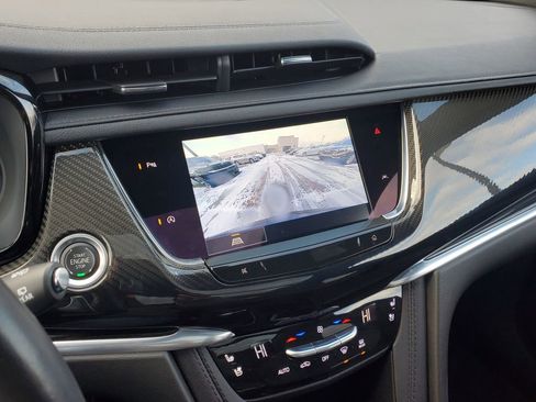 Used 2022 Cadillac XT6 Sport w/ LPO, Onyx Lite Package image 35