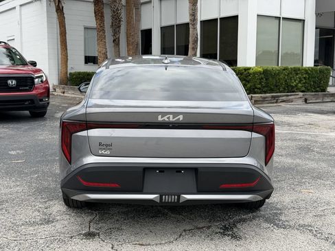 Certified 2025 Kia K4 EX FWD image 5