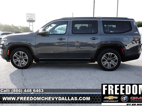 Used 2024 Jeep Wagoneer Series II w/ Flexible Seating Group AWD/4WD image 4