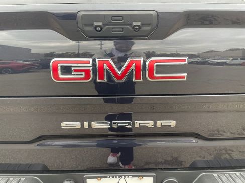 Used 2022 GMC Sierra 1500 SLT image 24