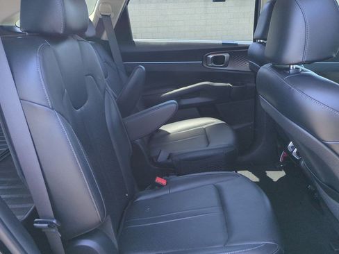 Certified 2023 Kia Sorento EX AWD/4WD image 24