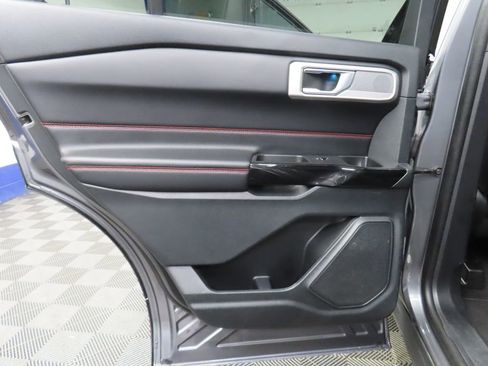Used 2022 Ford Explorer ST-Line w/ Class IV Trailer Tow Package AWD/4WD image 55