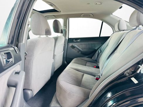 Used 2004 Honda Civic EX image 6