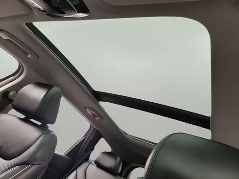 Used 2023 Hyundai Santa Fe Limited image 8