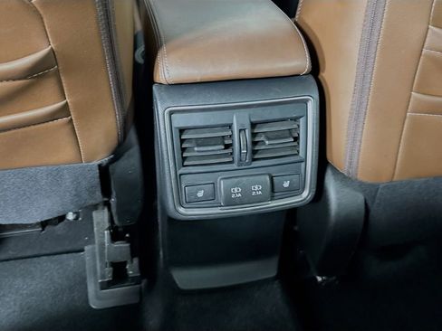 Used 2019 Subaru Forester Touring AWD/4WD image 31