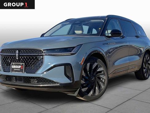 New 2026 Lincoln Nautilus Reserve w/ Jet Appearance Package image 1