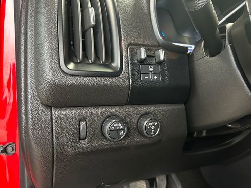 Used 2018 Chevrolet Colorado ZR2 image 21