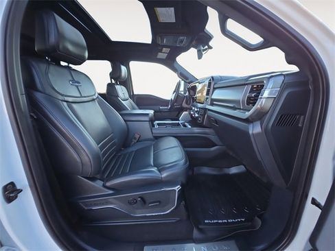 Certified 2025 Ford F350 Platinum w/ Tremor Off-Road Package image 14