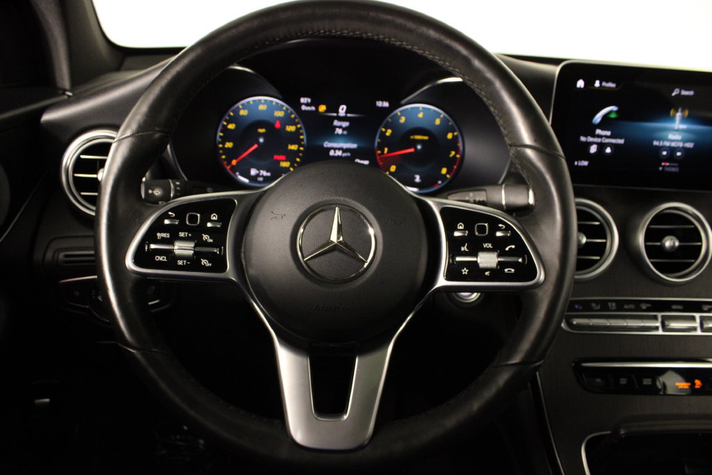 Used 2020 Mercedes-Benz GLC 300 image 27