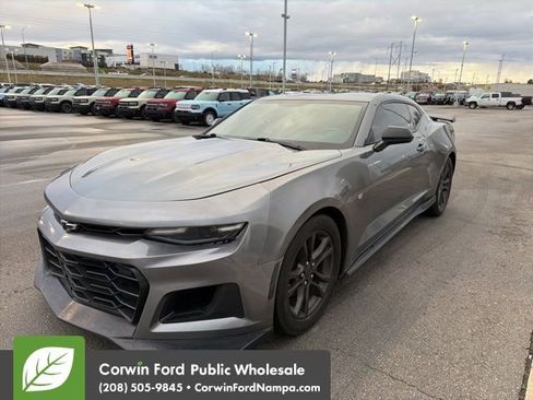 Used 2020 Chevrolet Camaro LS image 4