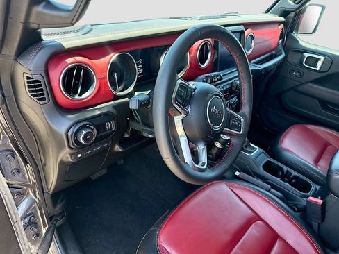 Used 2023 Jeep Wrangler Unlimited Rubicon 4xe AWD/4WD image 10