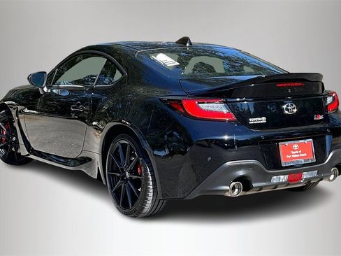 Used 2025 Toyota GR86 Premium image 4
