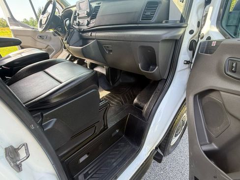 Used 2020 Ford Transit 250 Low Roof RWD image 18