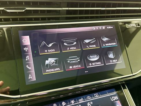 Used 2019 Audi Q8 Premium Plus AWD/4WD image 15