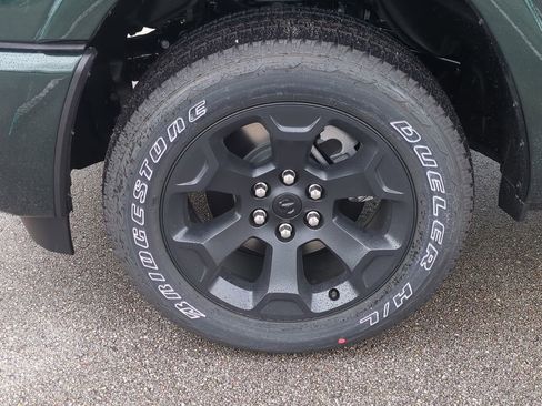 New 2026 RAM 1500 4x4 Crew Cab image 11