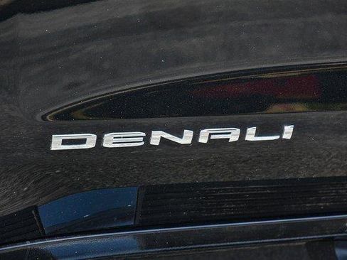 Used 2024 GMC Sierra 1500 Denali w/ Technology Package AWD/4WD image 8