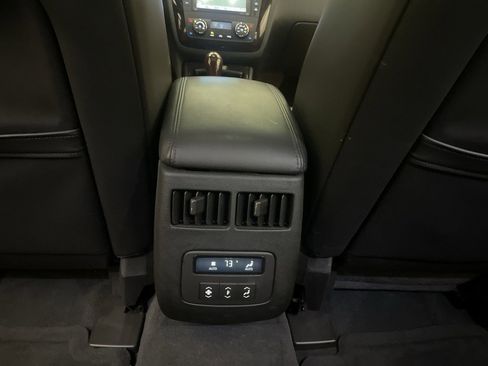 Used 2007 Cadillac DTS Performance image 14