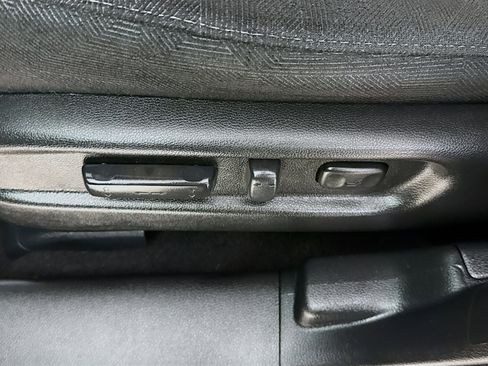 Used 2022 Honda Pilot Sport image 22