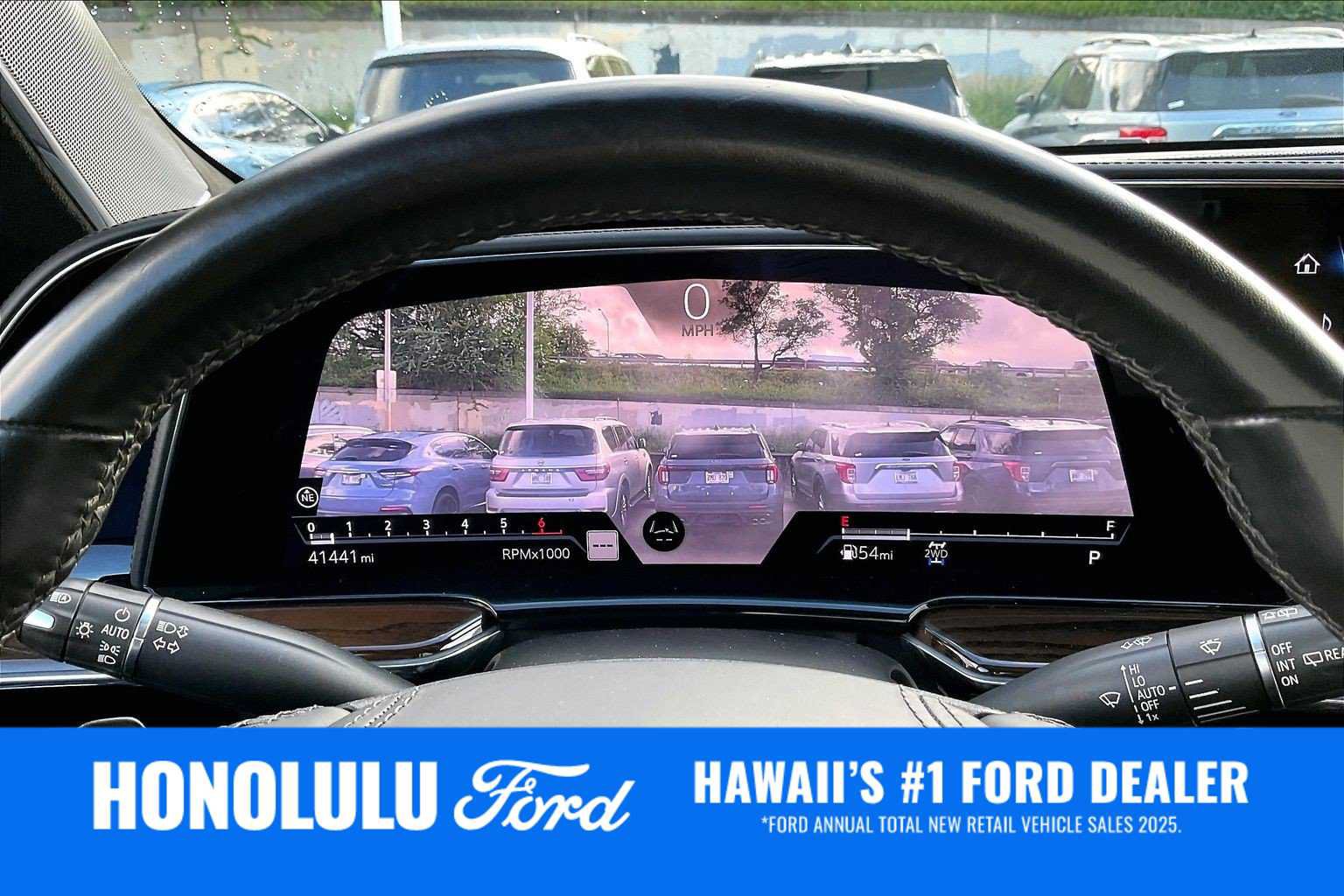 Used 2021 Cadillac Escalade ESV Sport Platinum w/ LPO, ONYX Package AWD/4WD image 17