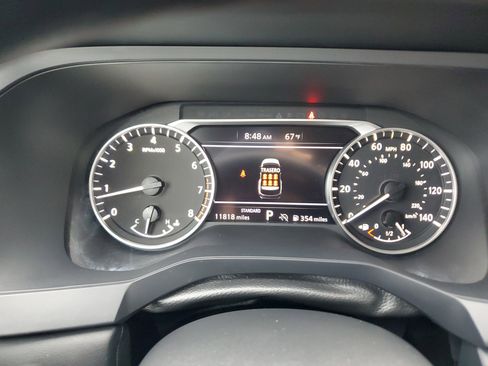 Used 2024 Nissan Pathfinder S image 31