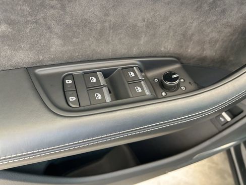 Used 2022 Audi RS Q8 AWD/4WD image 35