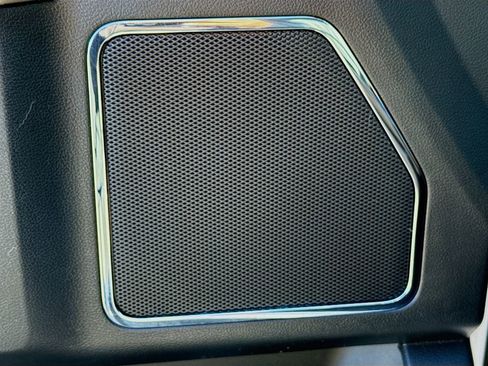 Used 2019 Ford F150 Lariat w/ Equipment Group 502A Luxury image 22