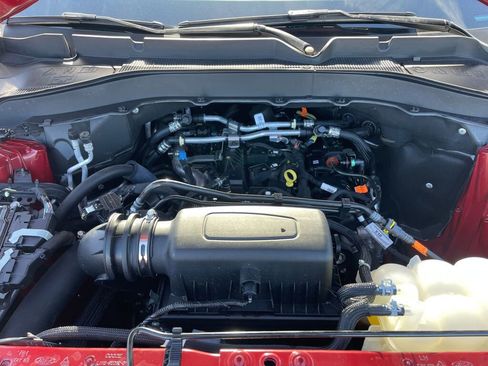 Used 2023 Ford Explorer XLT w/ Equipment Group 202A image 39