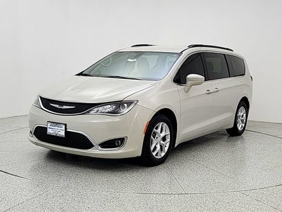 Used 2017 Chrysler Pacifica Touring-L w/ Tire & Wheel Group
