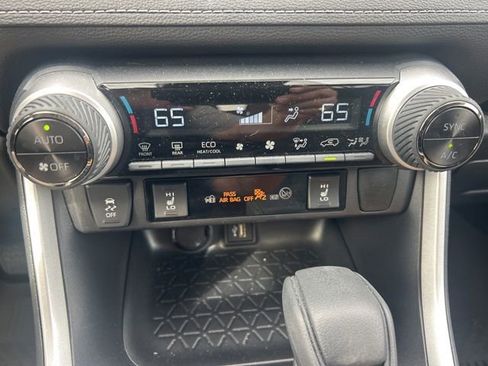 Certified 2025 Toyota RAV4 XLE w/ Convenience Package AWD/4WD image 18
