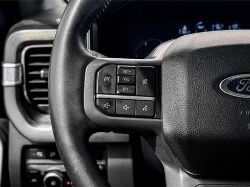 Used 2024 Ford F250 Lariat image 11