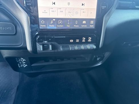 Used 2024 RAM 2500 Laramie image 19