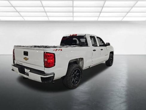 Used 2016 Chevrolet Silverado 1500 Custom w/ Custom Convenience Package AWD/4WD image 5