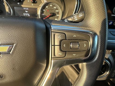 Used 2025 Chevrolet Blazer LT w/ Convenience Package FWD image 23