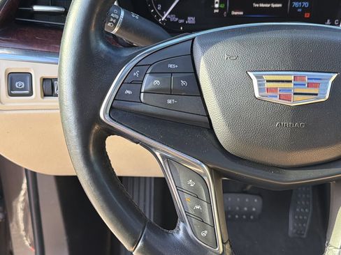 Used 2019 Cadillac XT5 Luxury FWD image 25