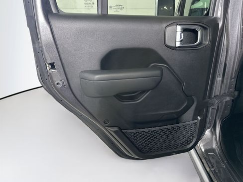 Used 2023 Jeep Wrangler Unlimited w/ Convenience Group AWD/4WD image 25