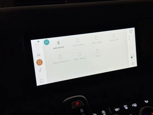 Used 2022 Land Rover Defender 110 S image 30