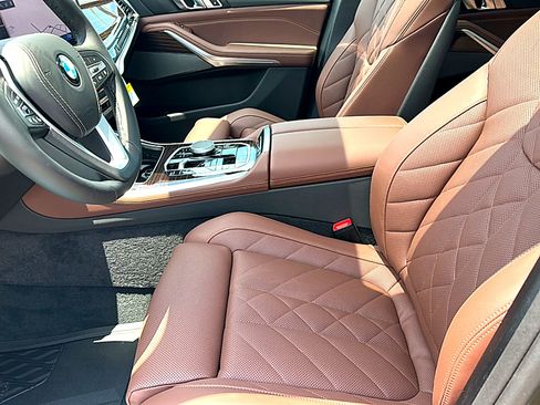 New 2026 BMW X5 xDrive40i w/ Premium Package AWD/4WD image 10