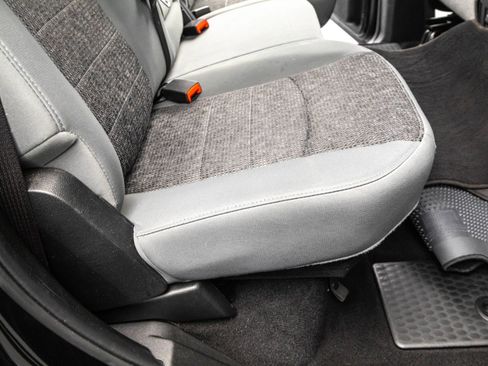 Used 2018 RAM 1500 Big Horn image 36