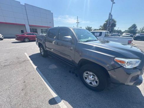 Used 2017 Toyota Tacoma SR RWD image 20
