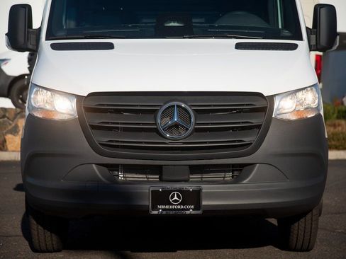 New 2025 Mercedes-Benz Sprinter 4500 image 13