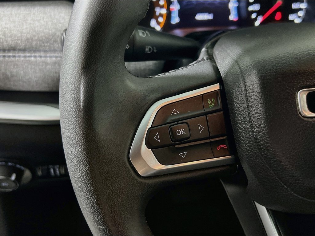 Used 2024 Jeep Compass Latitude AWD/4WD image 16