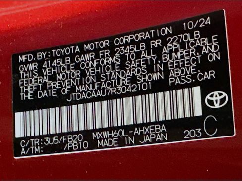 Used 2024 Toyota Prius LE image 12