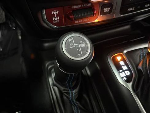 Used 2022 Jeep Wrangler Unlimited Rubicon 4xe w/ Safety Group AWD/4WD image 29