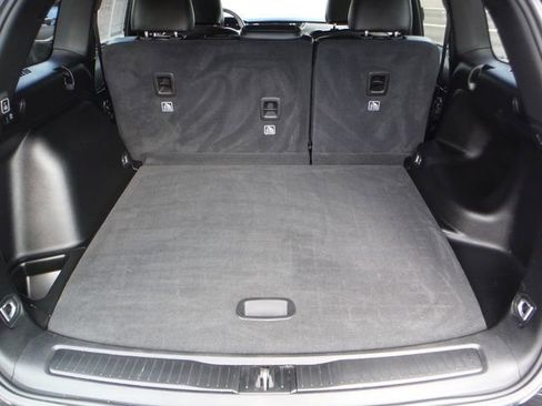 Used 2023 Jeep Grand Cherokee Altitude AWD/4WD image 42