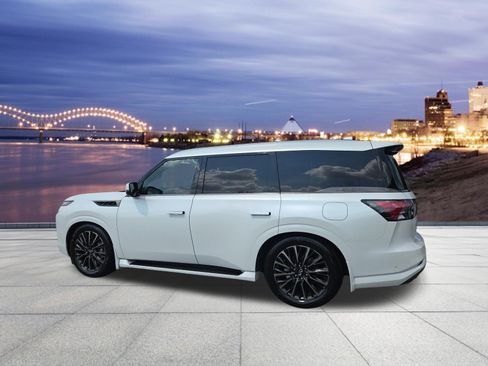 Used 2026 INFINITI QX80 Autograph w/ Premium Cargo Package AWD/4WD image 3