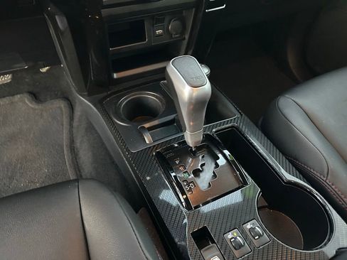 Used 2024 Toyota 4Runner TRD Off-Road Premium image 24